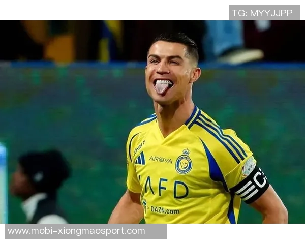 C罗热爱环足奖典礼渴望更多奖杯与千球里程碑